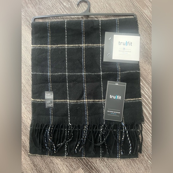 NWT - Trufit - Acrylic Feel Brushed Muffler - Picture 1 of 5